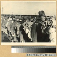 藏品(遣俘及服役：日俘陸續上船)的圖片